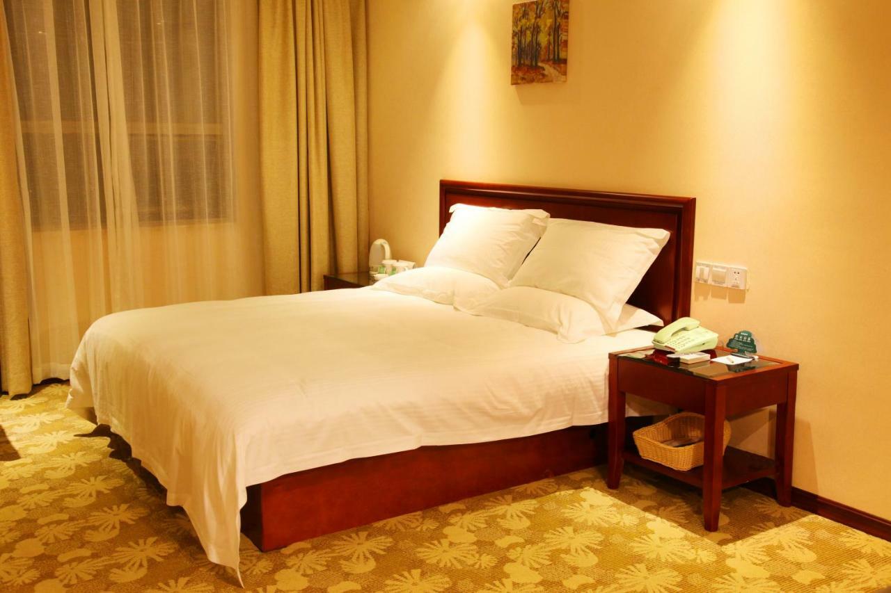 Greentree Inn Guiyang Court Street West Zhongshan Road Subway Station Business Hotel Bagian luar foto